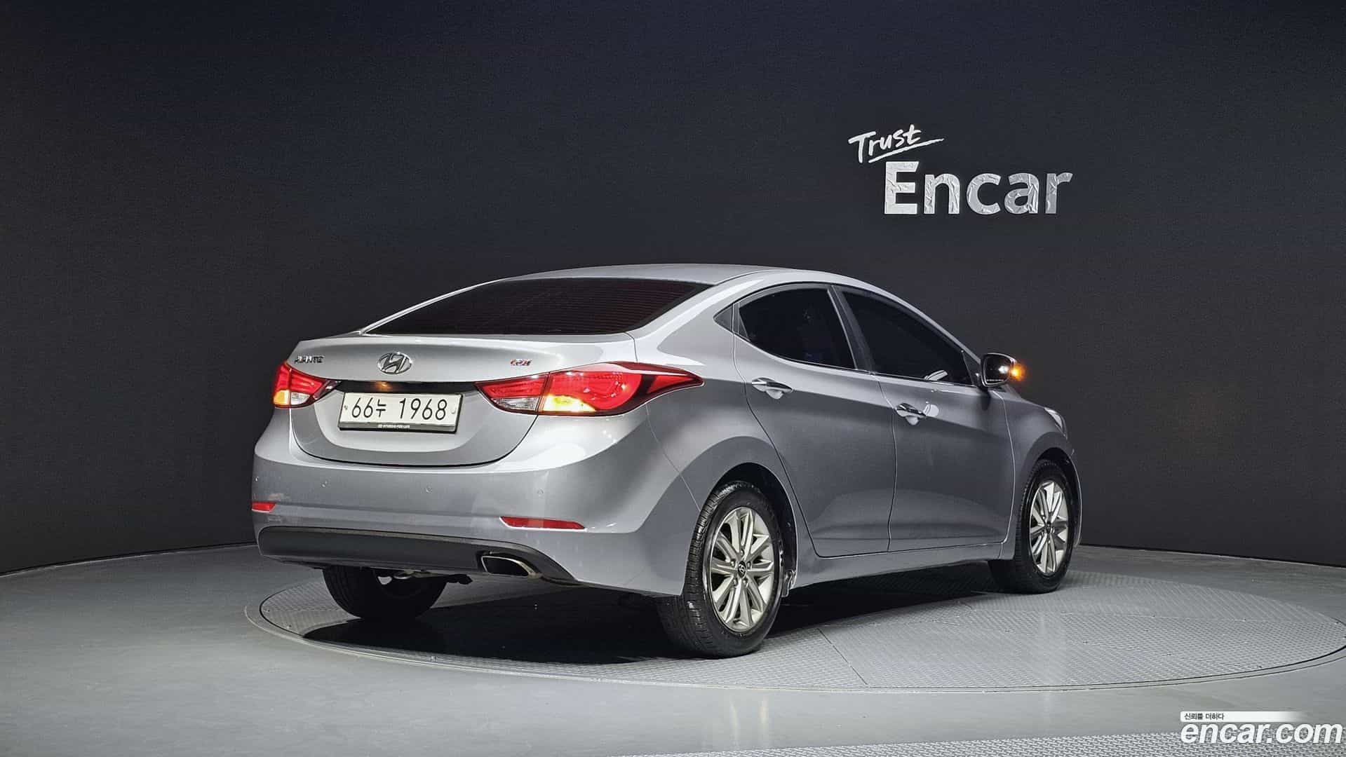 AVANTE Hyundai 2013.10-OUTER-002