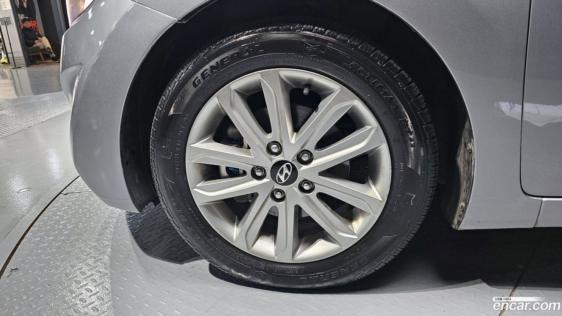 Main__Slider__Photo:AVANTE Hyundai 2013.10-4