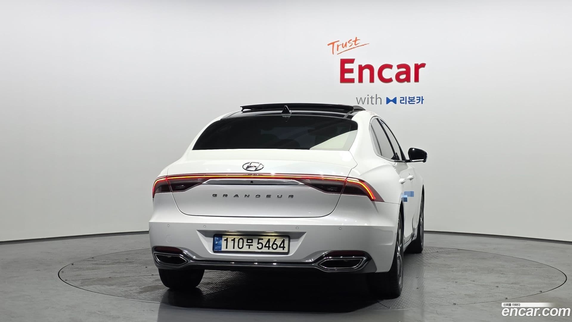 Main__Slider__Photo:Grandeur Hyundai 2022.6-3