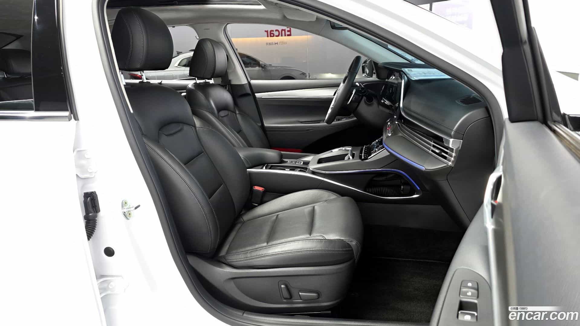 Grandeur Hyundai 2022.6-OPTION-015