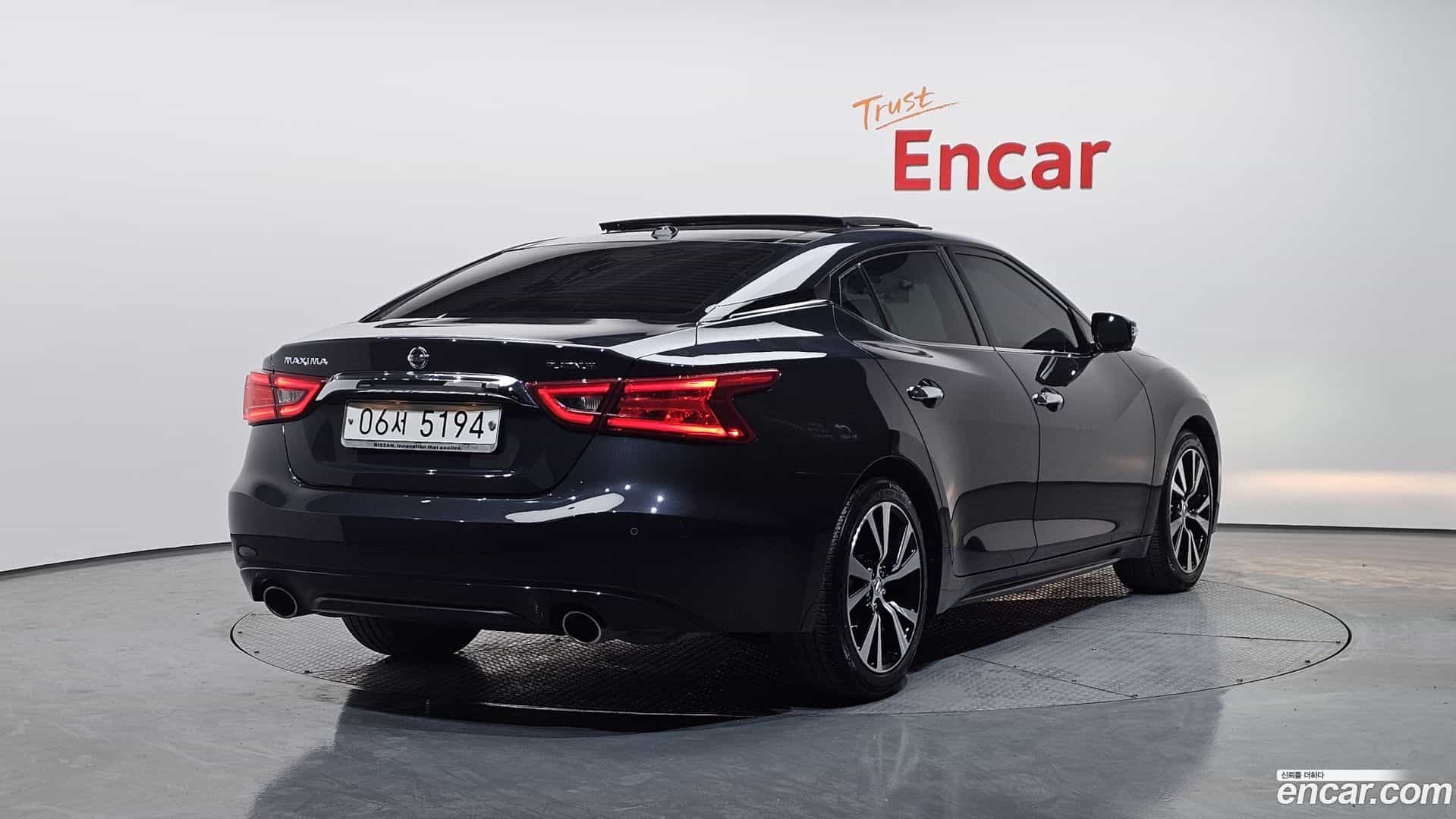 Maxima Nissan 2017.11-OUTER-002