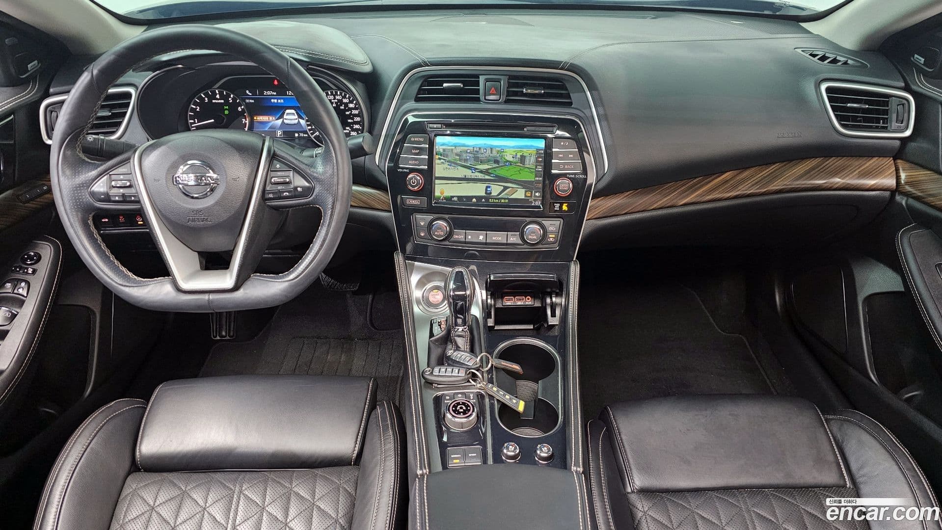 Main__Slider__Photo:Maxima Nissan 2017.11-6