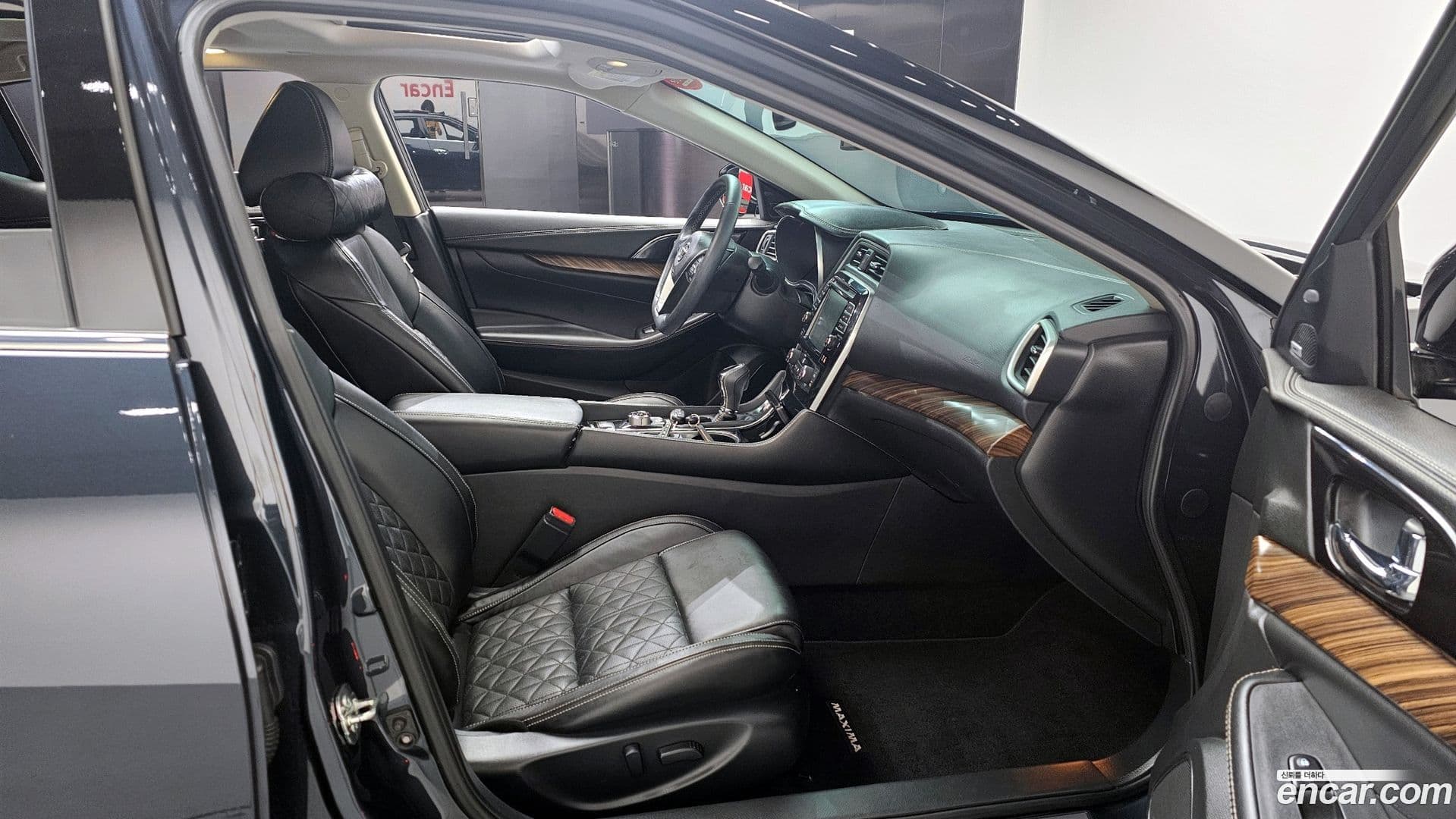 Main__Slider__Photo:Maxima Nissan 2017.11-9