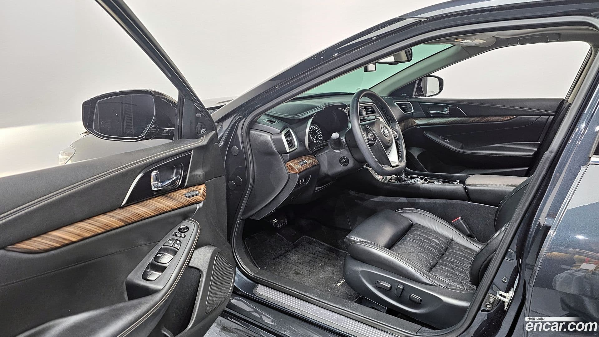 Main__Slider__Photo:Maxima Nissan 2017.11-10