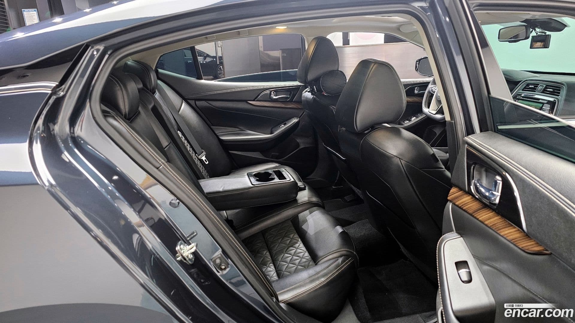 Main__Slider__Photo:Maxima Nissan 2017.11-11