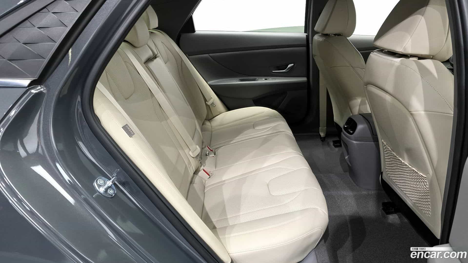 AVANTE Hyundai 2024.7-OPTION-016