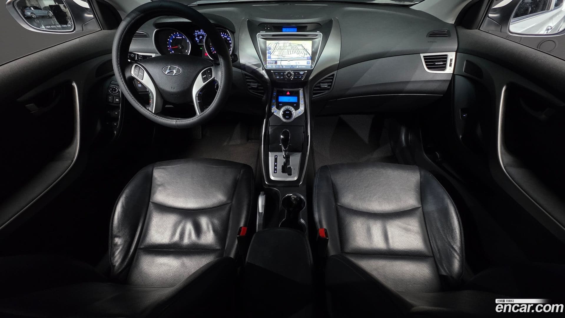 Main__Slider__Photo:AVANTE Hyundai 2011.2-6