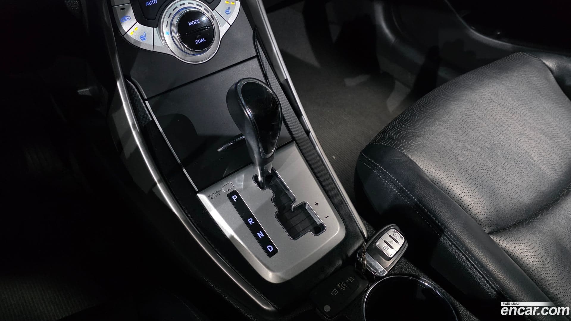 Main__Slider__Photo:AVANTE Hyundai 2011.2-8