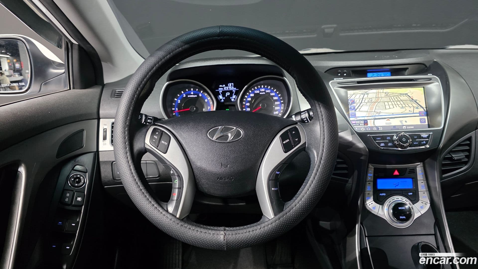 Main__Slider__Photo:AVANTE Hyundai 2011.2-16
