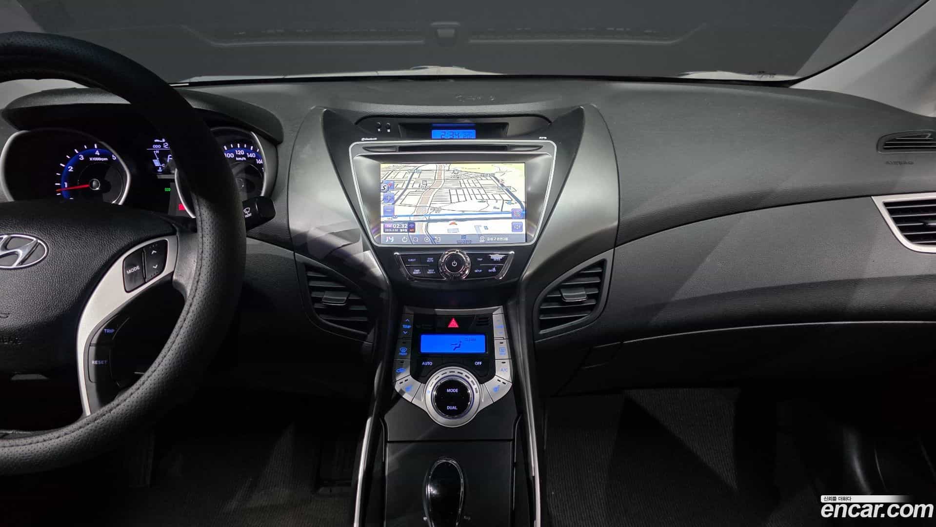 AVANTE Hyundai 2011.2-OPTION-022