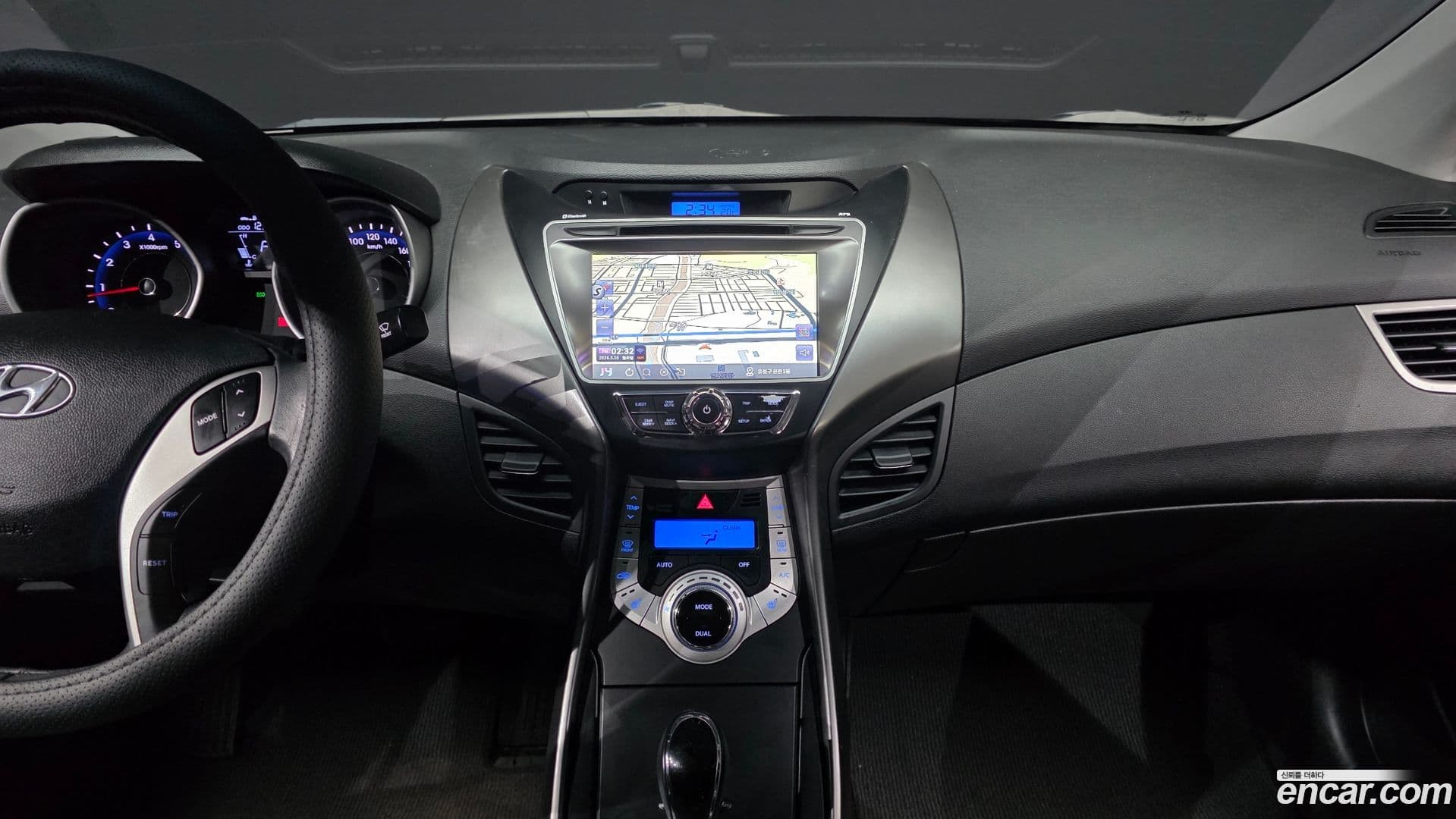 Main__Slider__Photo:AVANTE Hyundai 2011.2-17