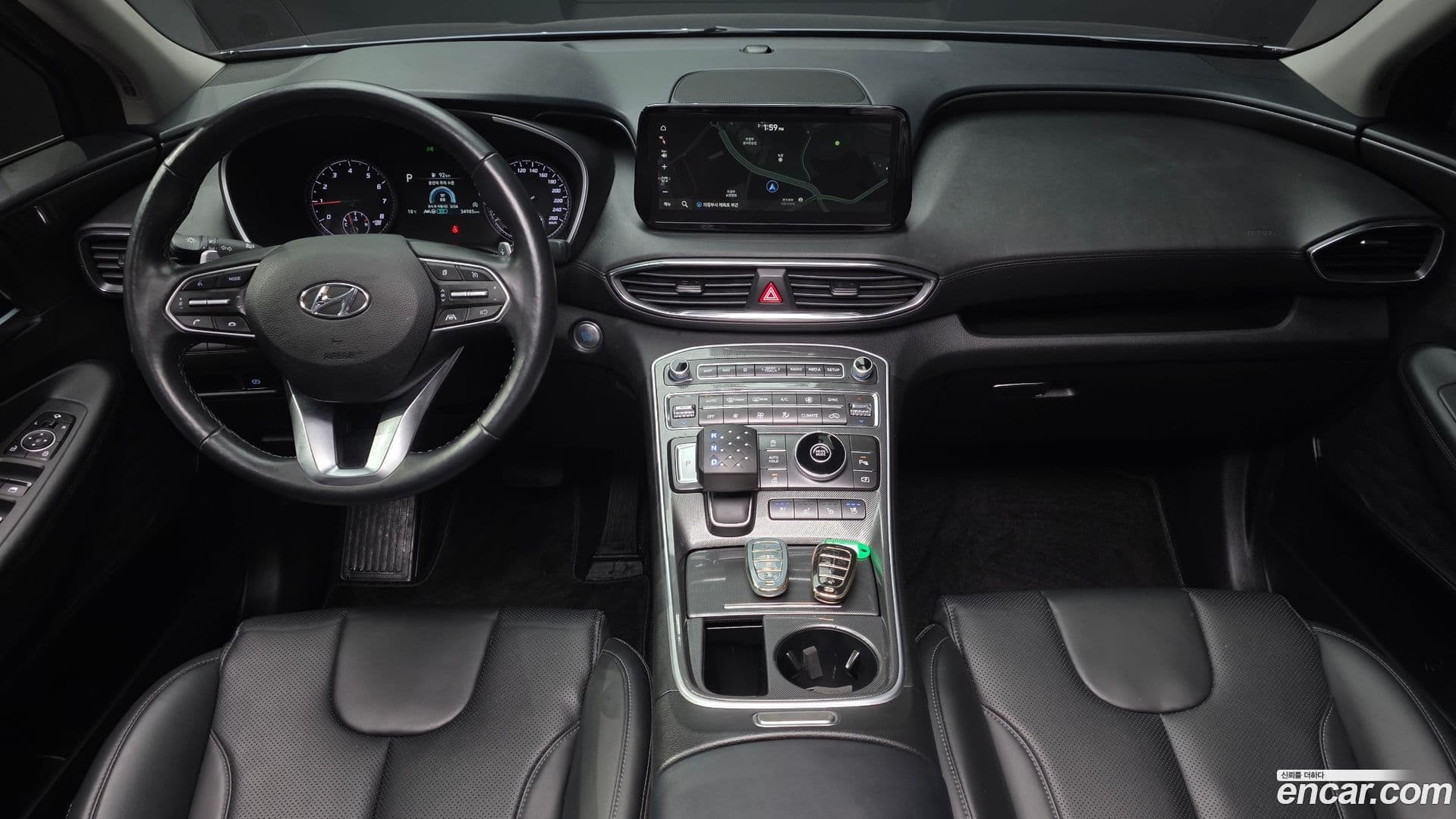 Main__Slider__Photo:Santafe Hyundai 2022.10-6