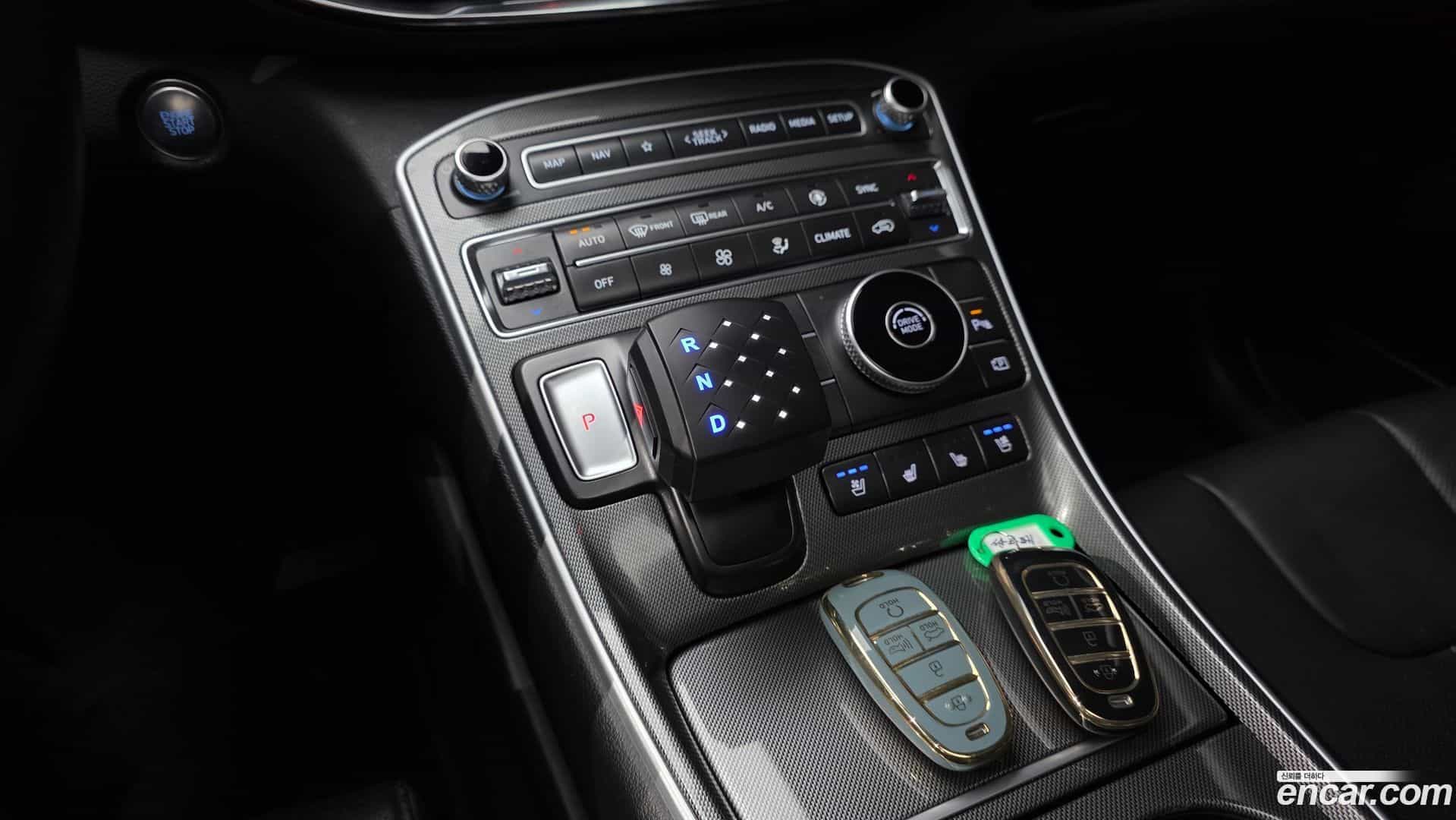 Santafe Hyundai 2022.10-INNER-009