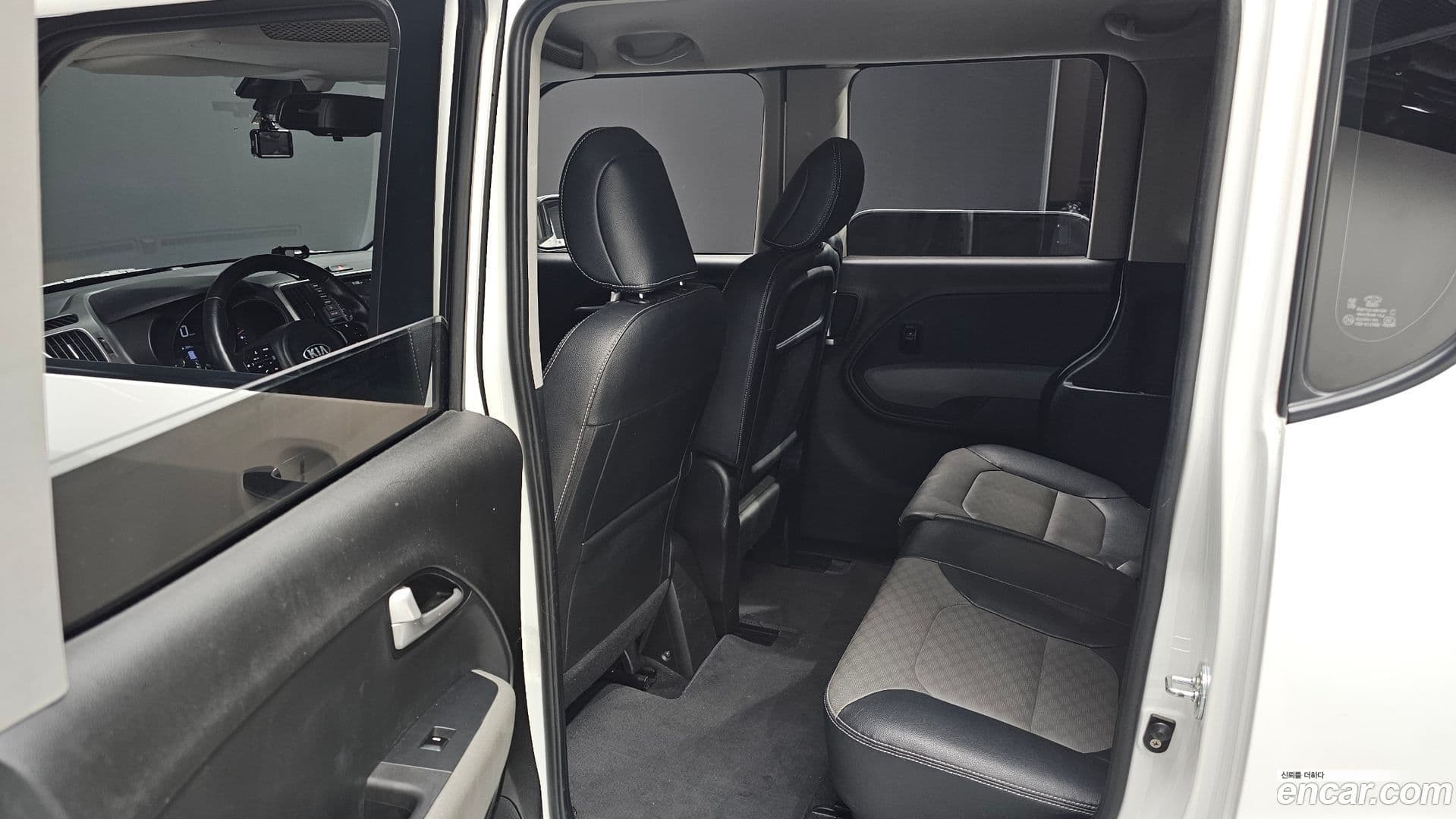 Main__Slider__Photo:RAY Kia 2021.6-11