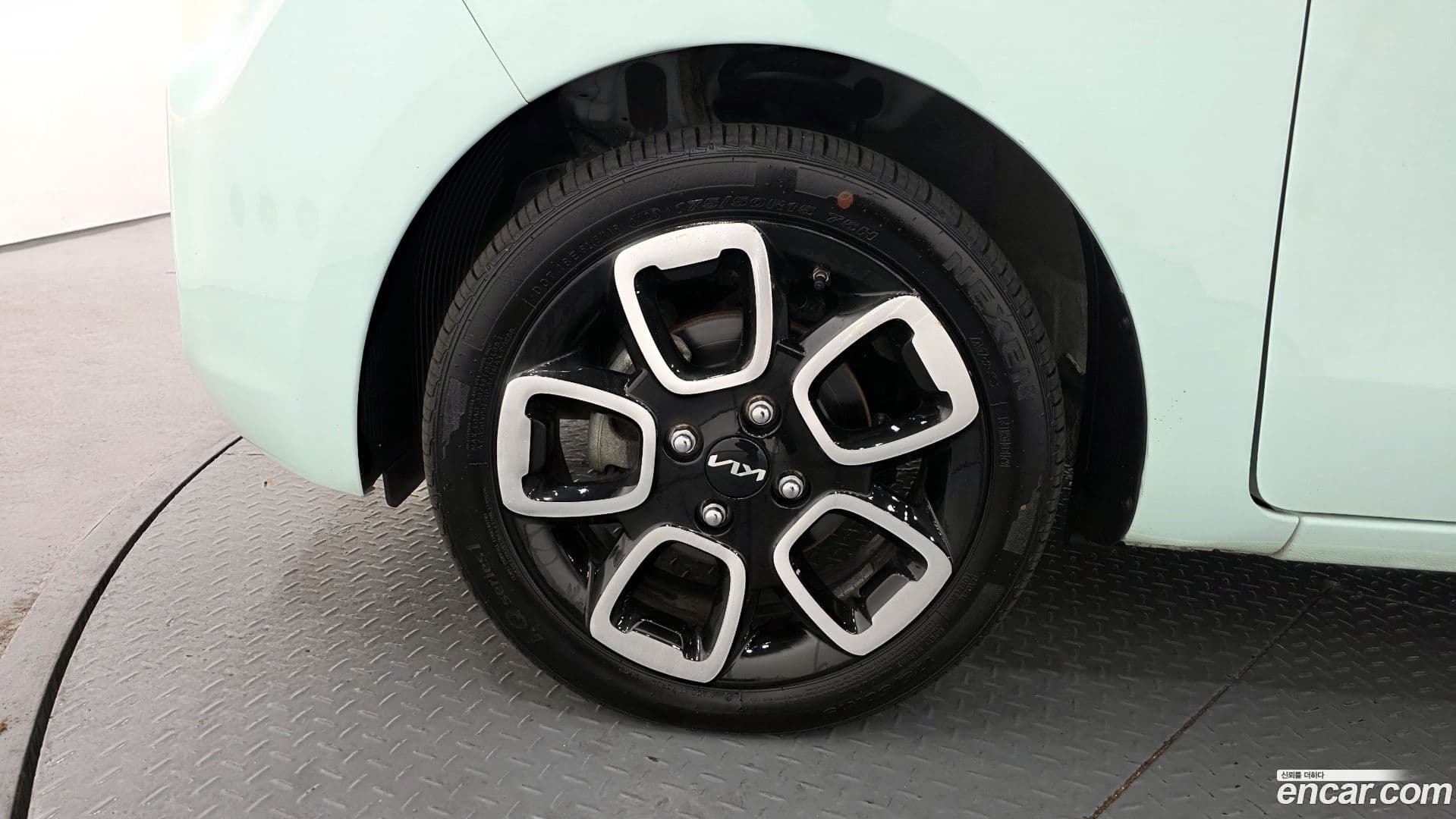 Main__Slider__Photo:RAY Kia 2022.2-4