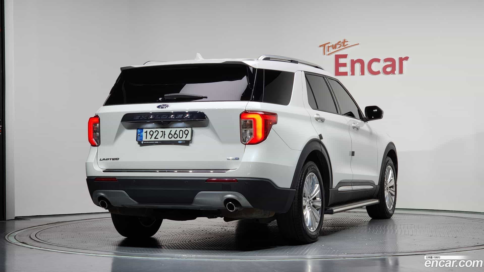 Explorer Ford 2020.4-OUTER-002