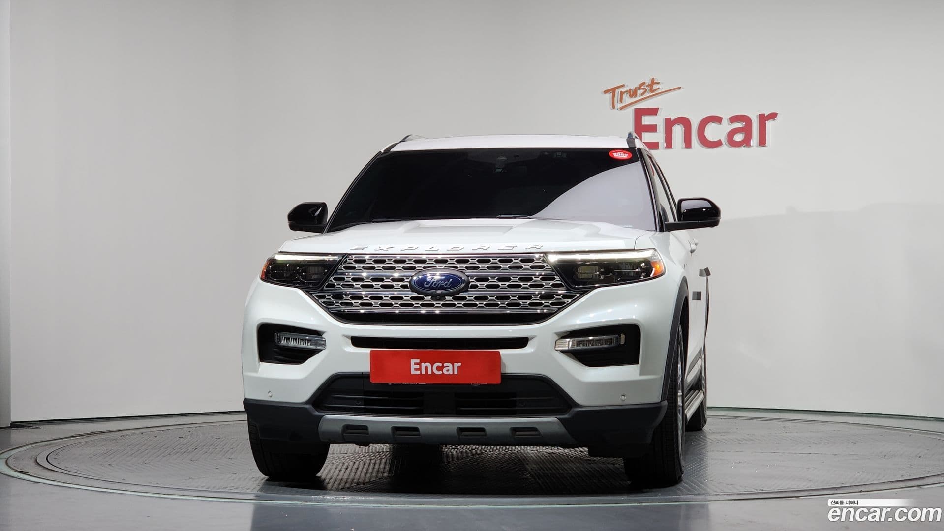 Main__Slider__Photo:Explorer Ford 2020.4-2