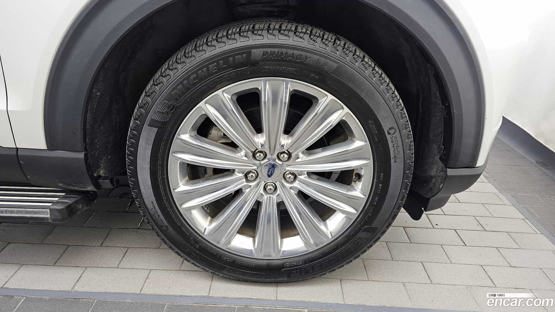 Explorer Ford 2020.4-OUTER-005