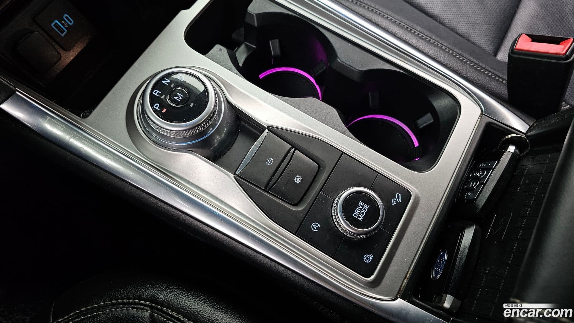 Main__Slider__Photo:Explorer Ford 2020.4-8