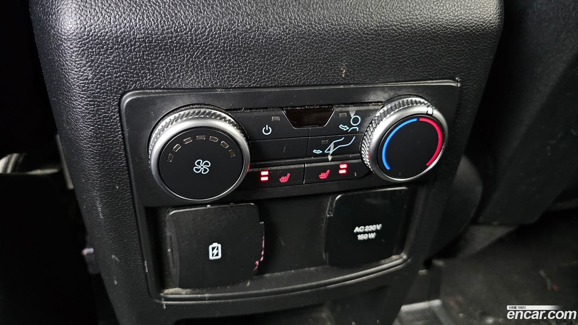 Main__Slider__Photo:Explorer Ford 2020.4-18