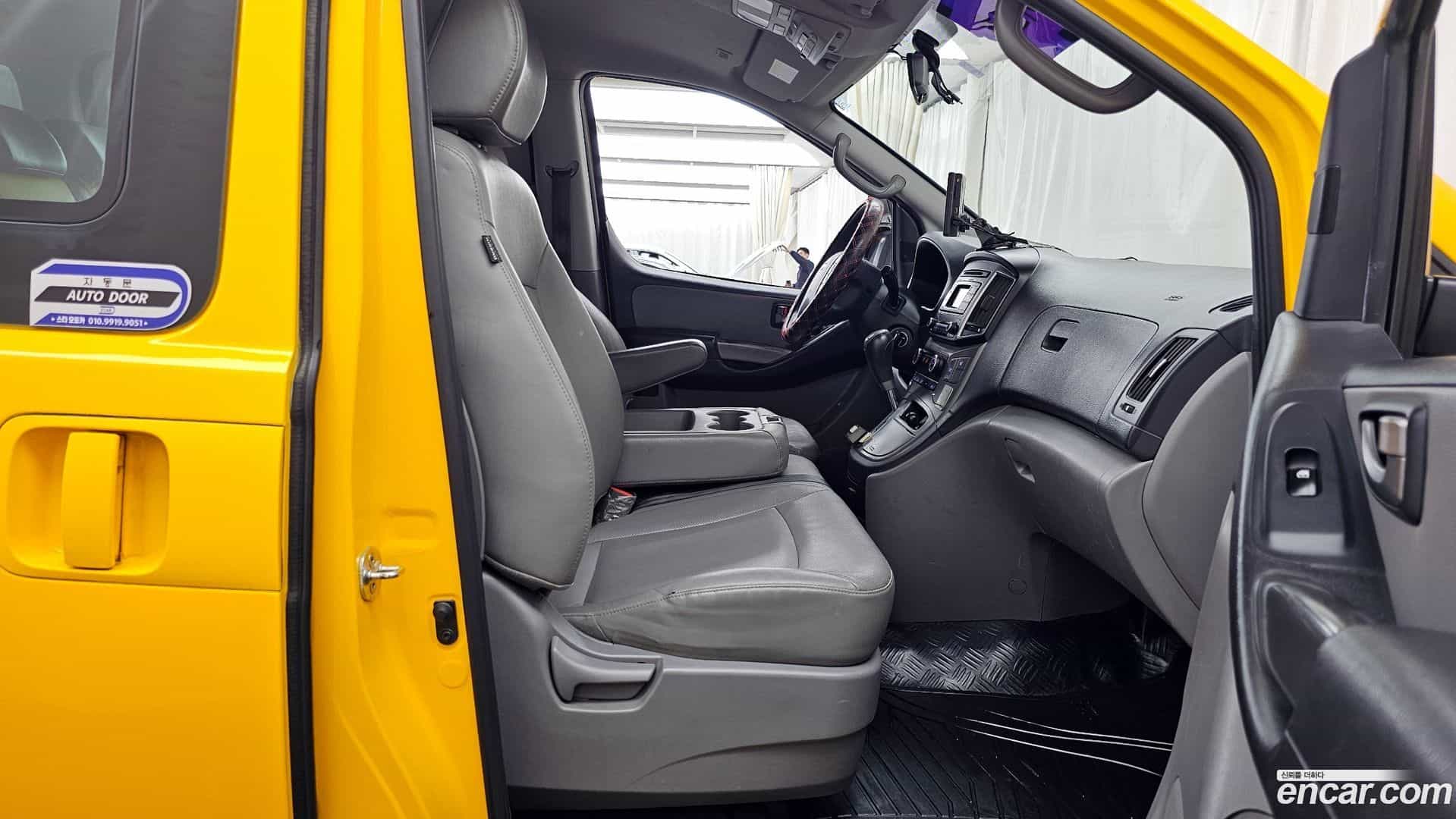 Starex Hyundai 2017.4-OPTION-015