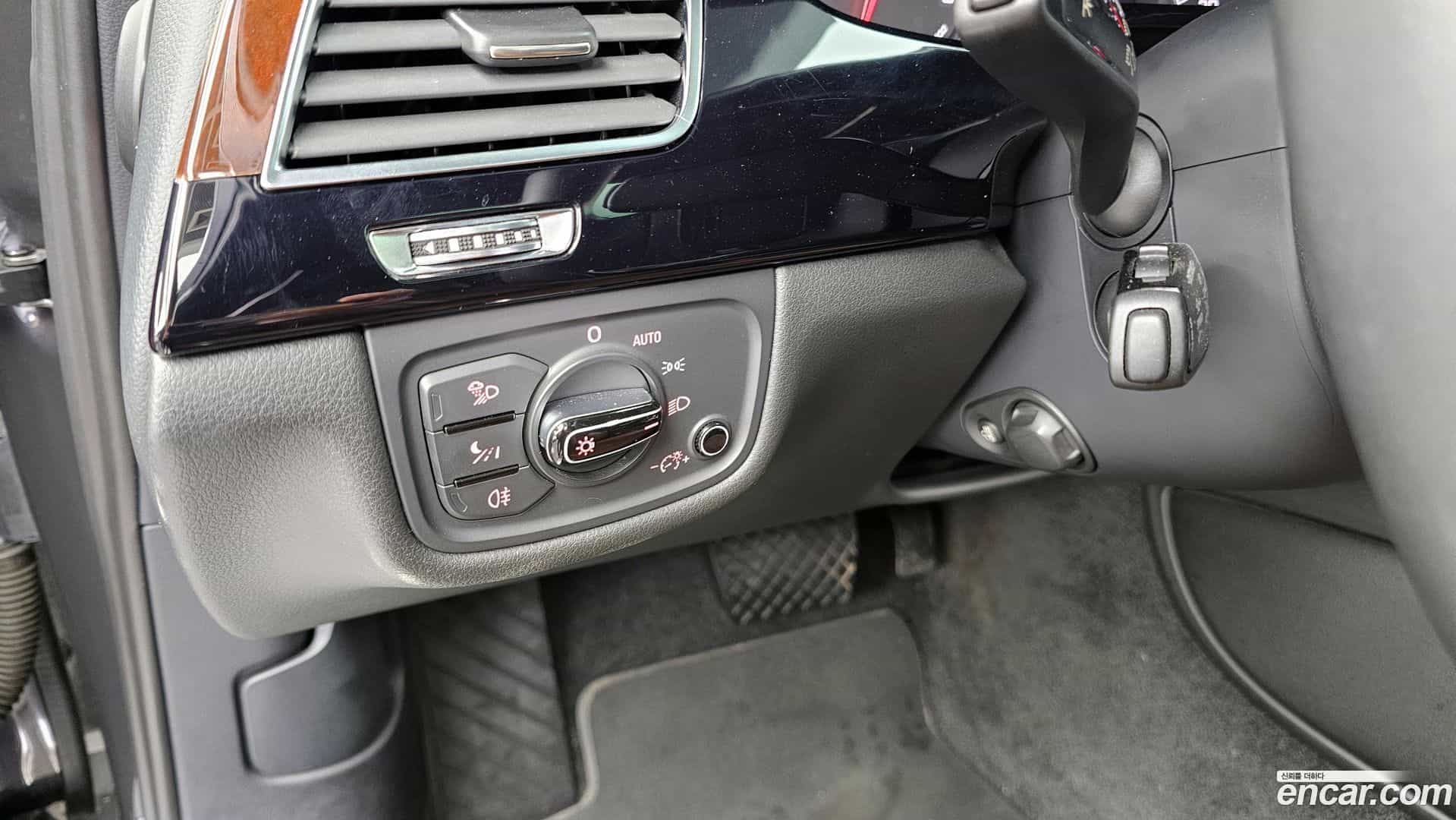 A8 Audi 2012.2-OPTION-020