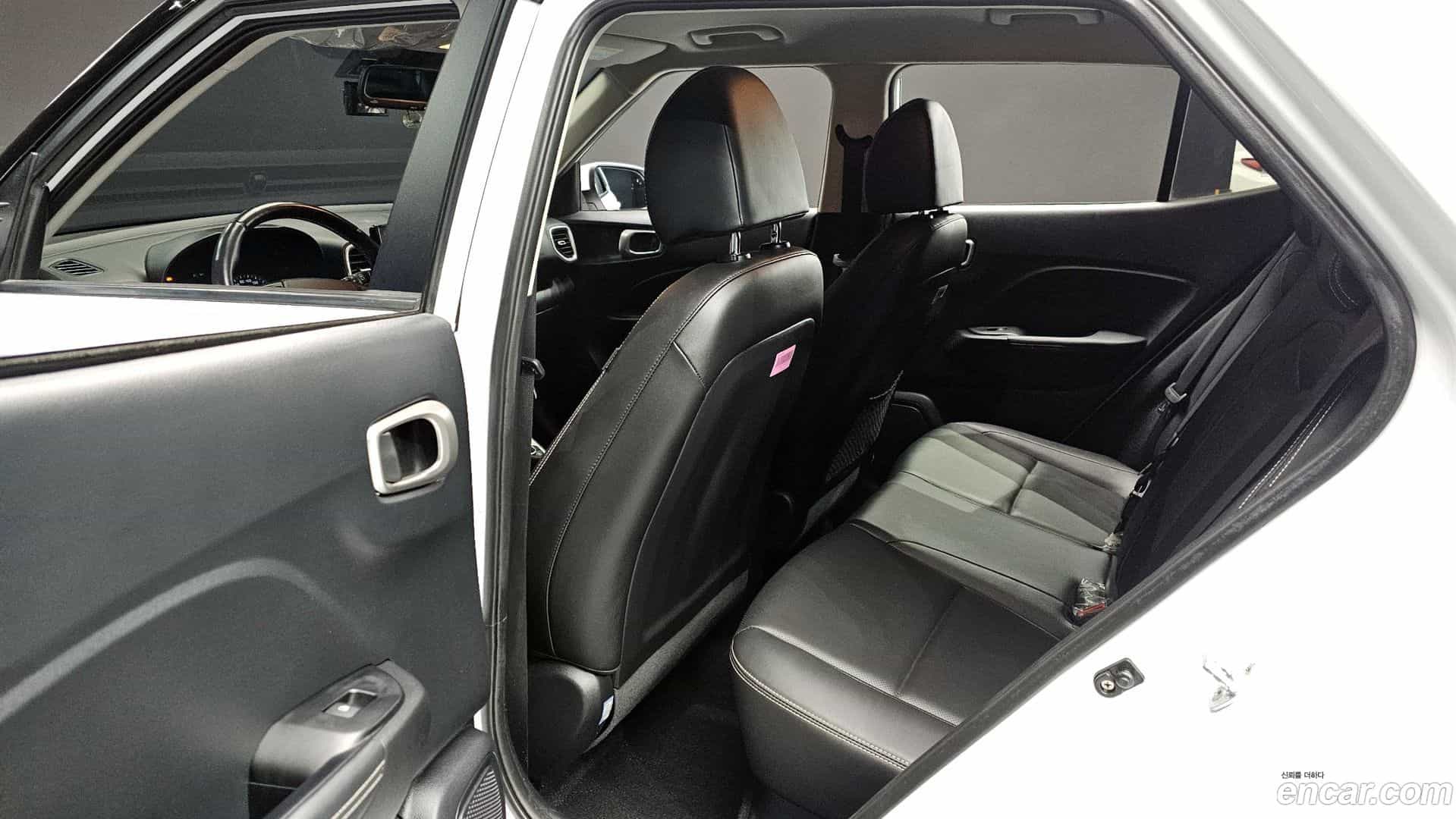 Venue Hyundai 2021.4-OPTION-016