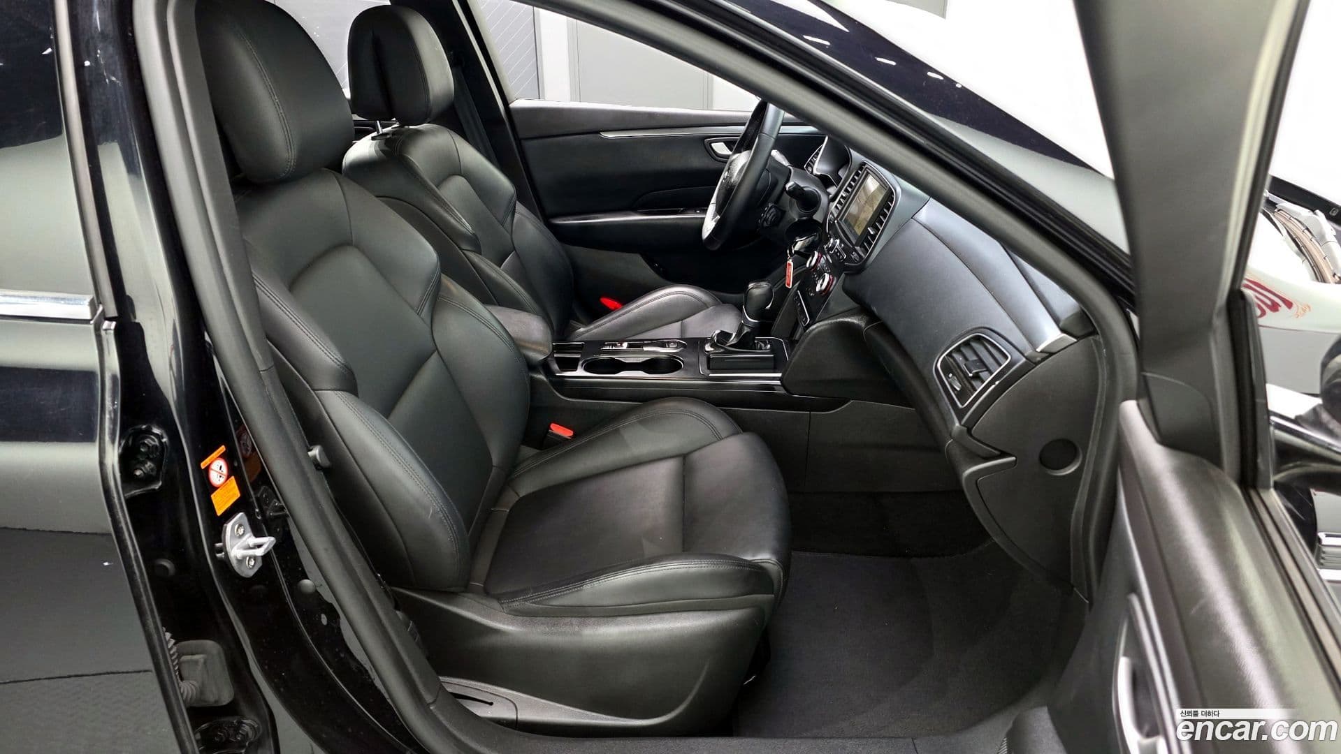 Main__Slider__Photo:SM6 Renault-KoreaSamsung 2021.0-11