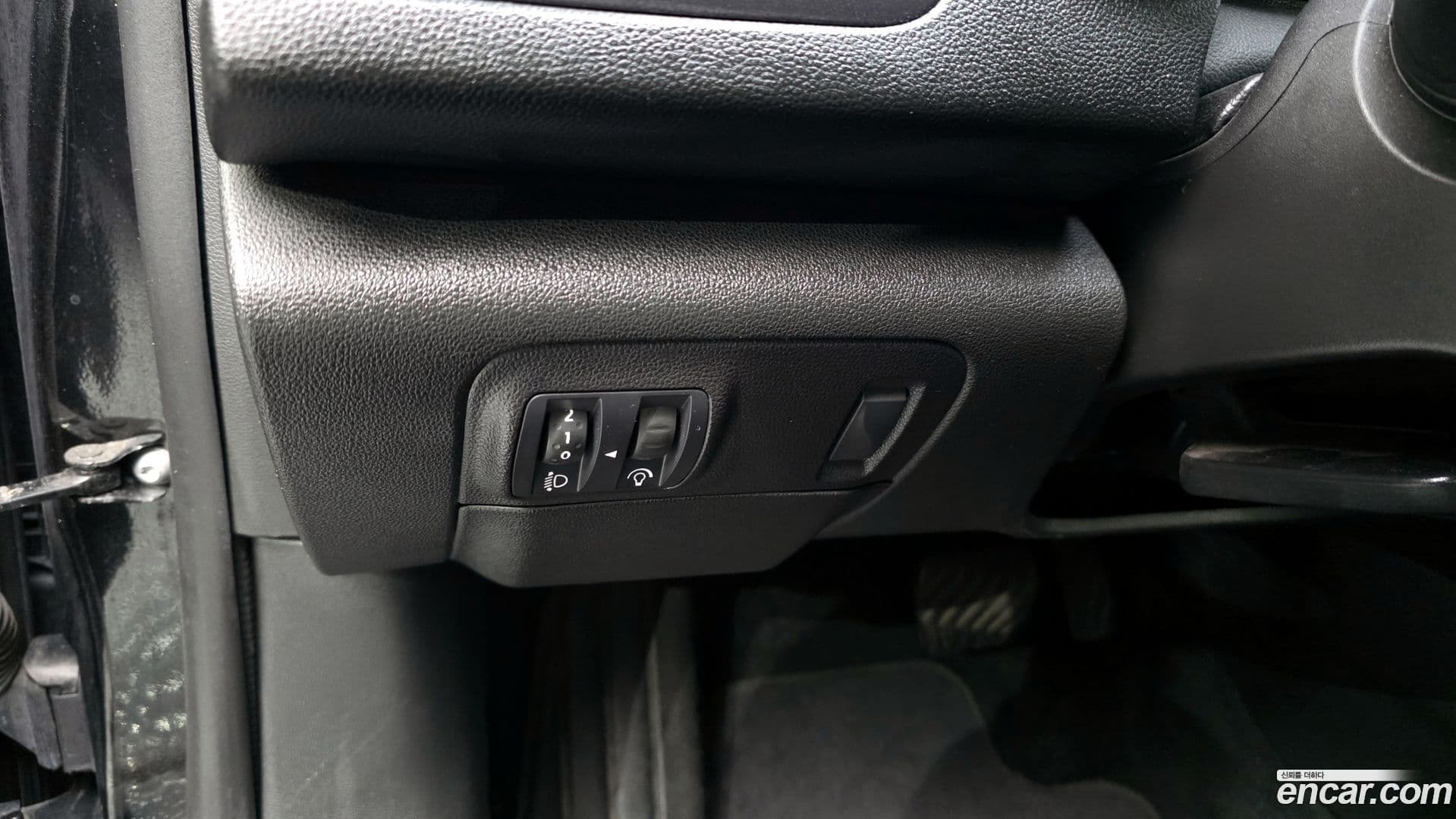 Main__Slider__Photo:SM6 Renault-KoreaSamsung 2021.0-13