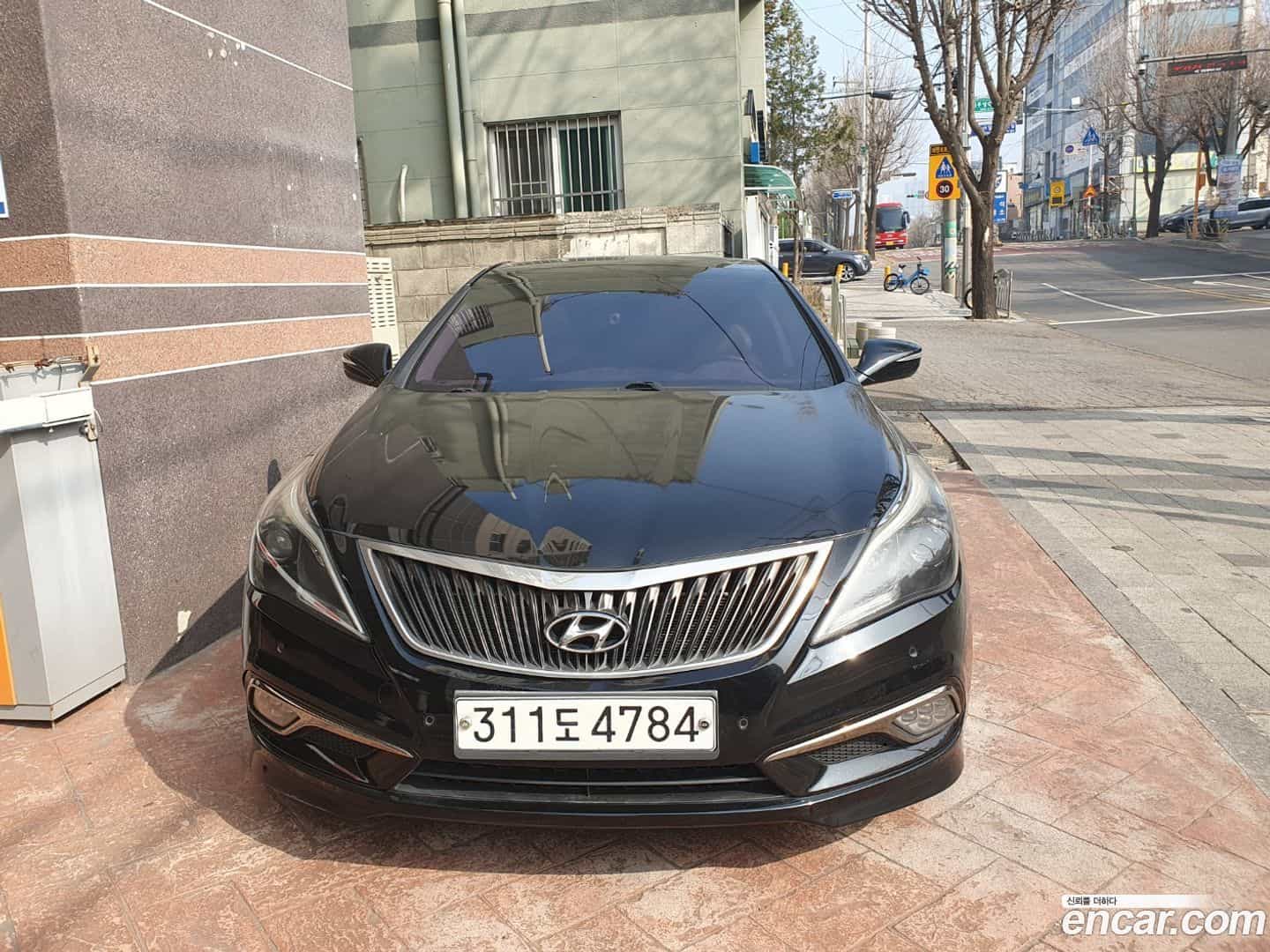 Grandeur Hyundai 2015.9-OUTER-003