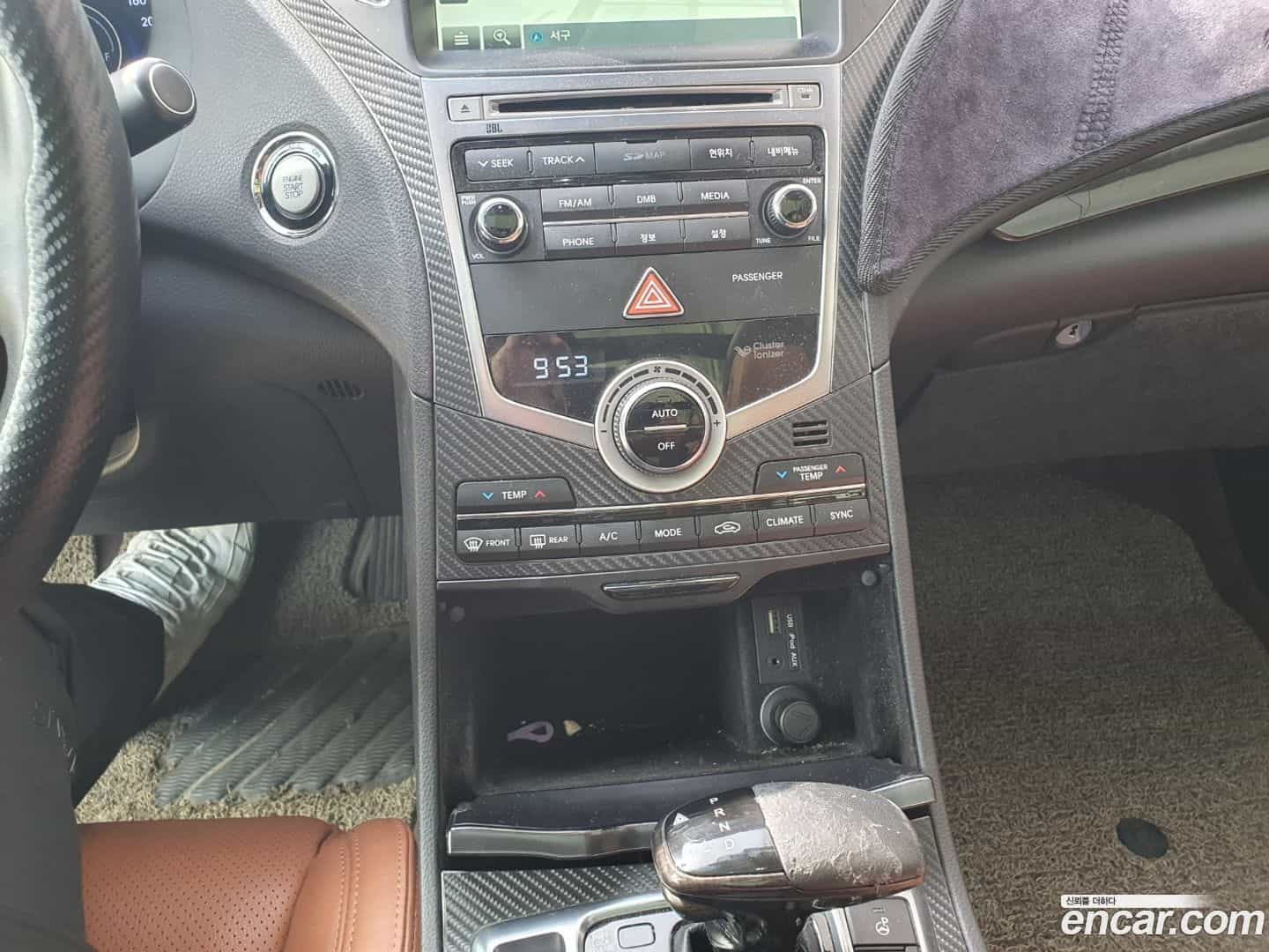 Grandeur Hyundai 2015.9-INNER-009