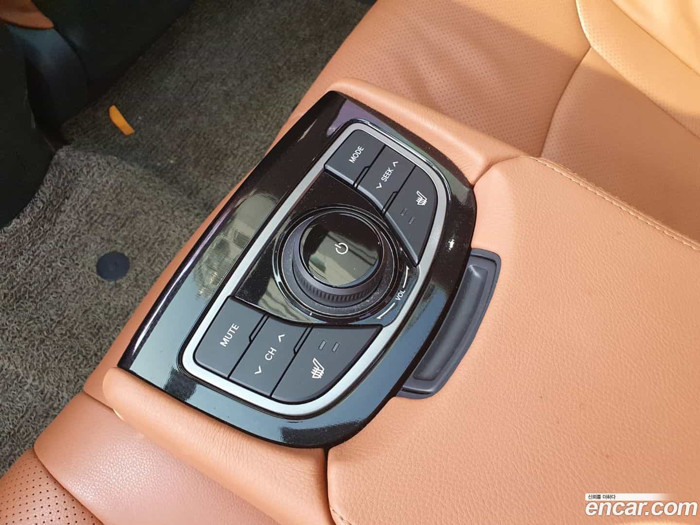 Grandeur Hyundai 2015.9-INNER-010