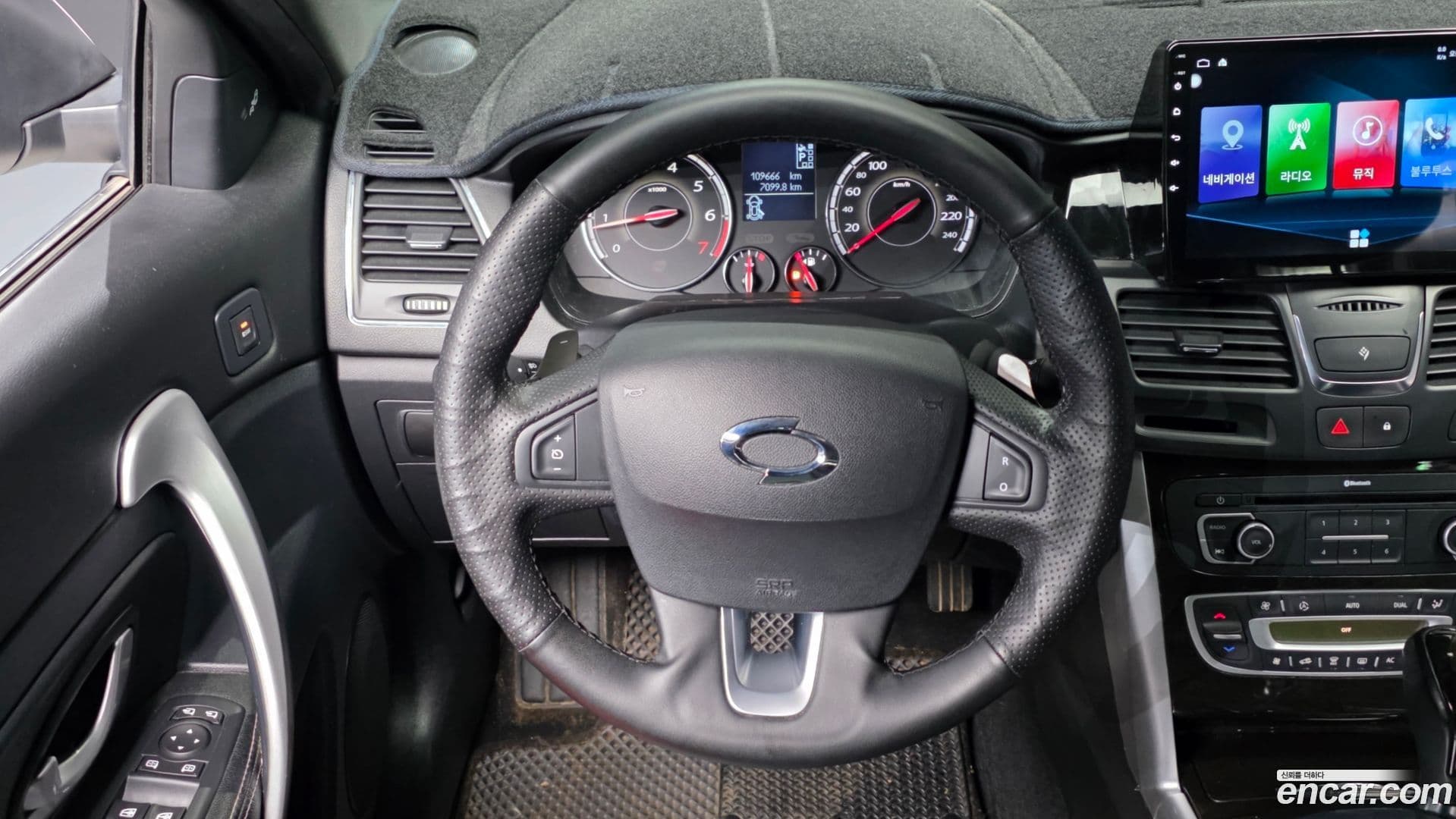 Main__Slider__Photo:SM5 Renault-KoreaSamsung 2014.3-12