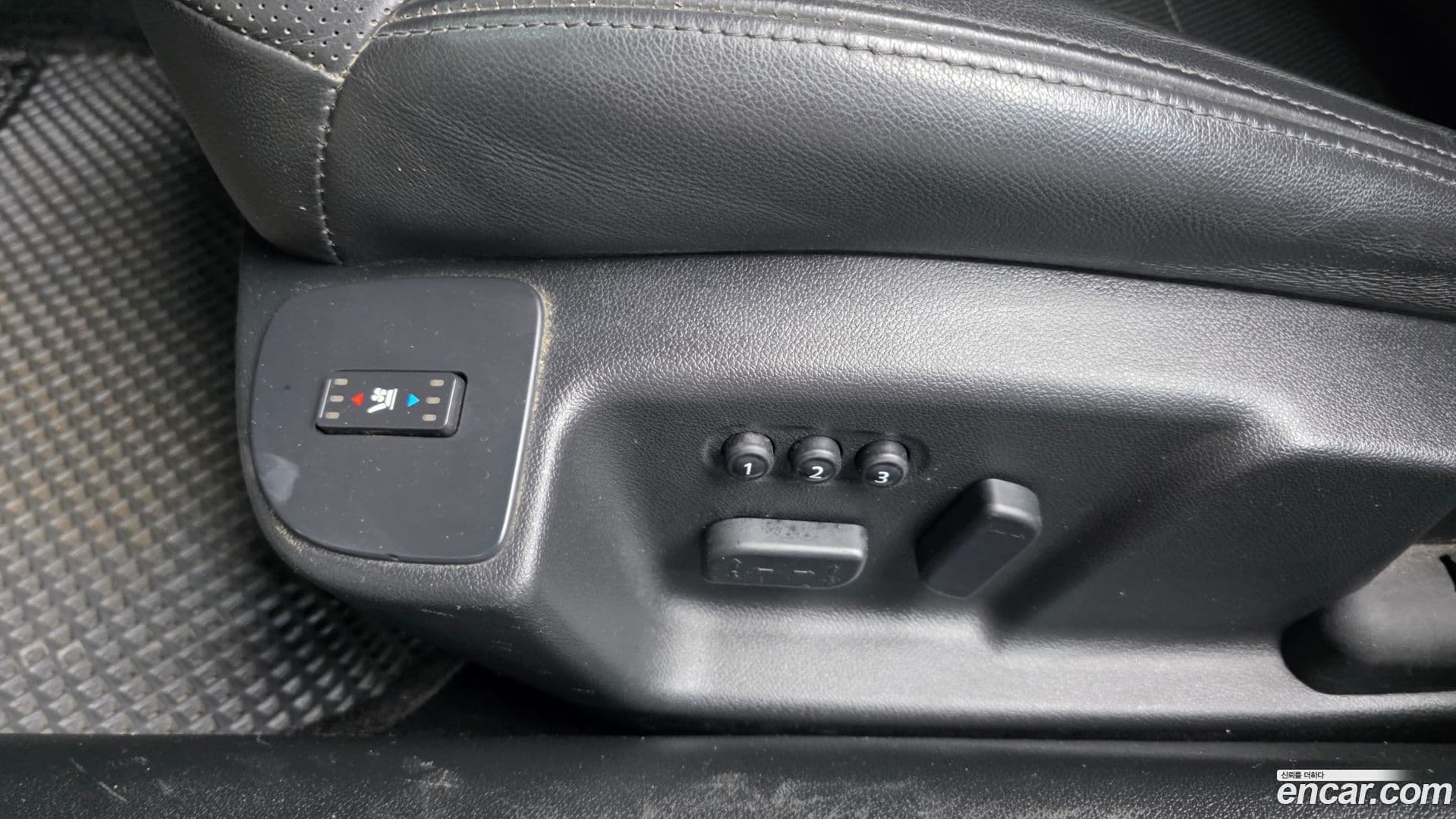 Main__Slider__Photo:SM5 Renault-KoreaSamsung 2014.3-17