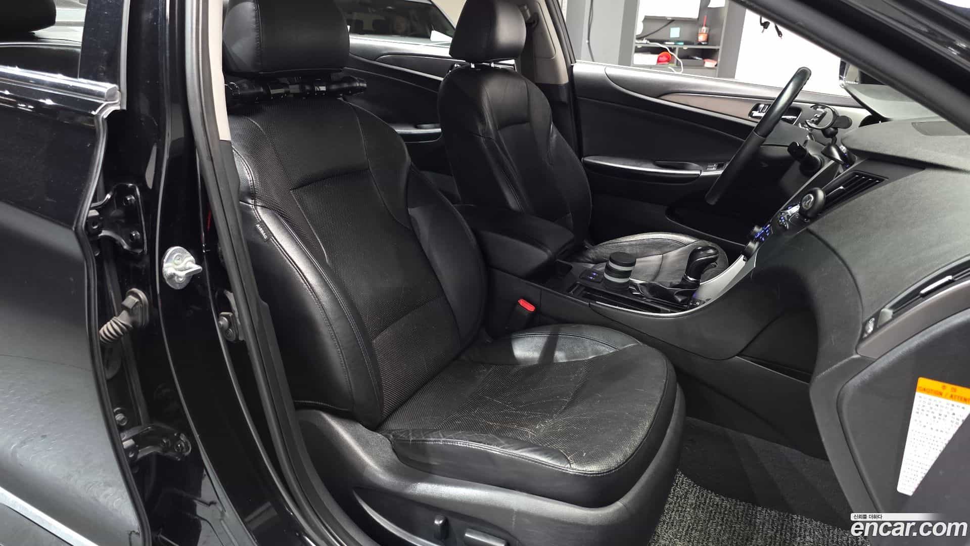 Sonata Hyundai 2012.5-INNER-010