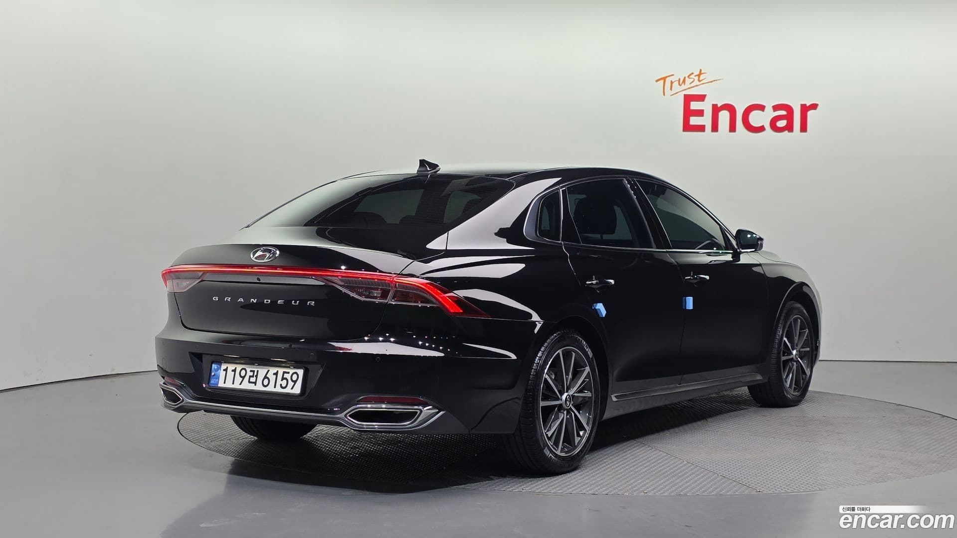 Main__Slider__Photo:Grandeur Hyundai 2022.4-1