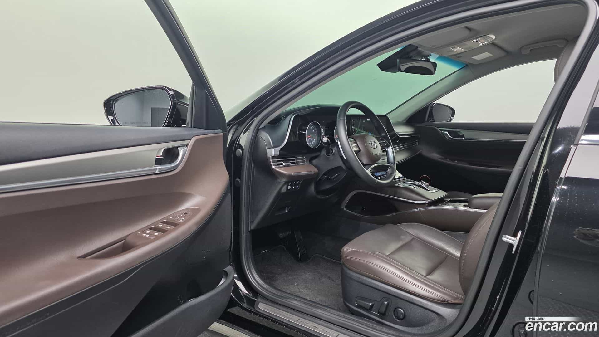 Grandeur Hyundai 2022.4-OPTION-016