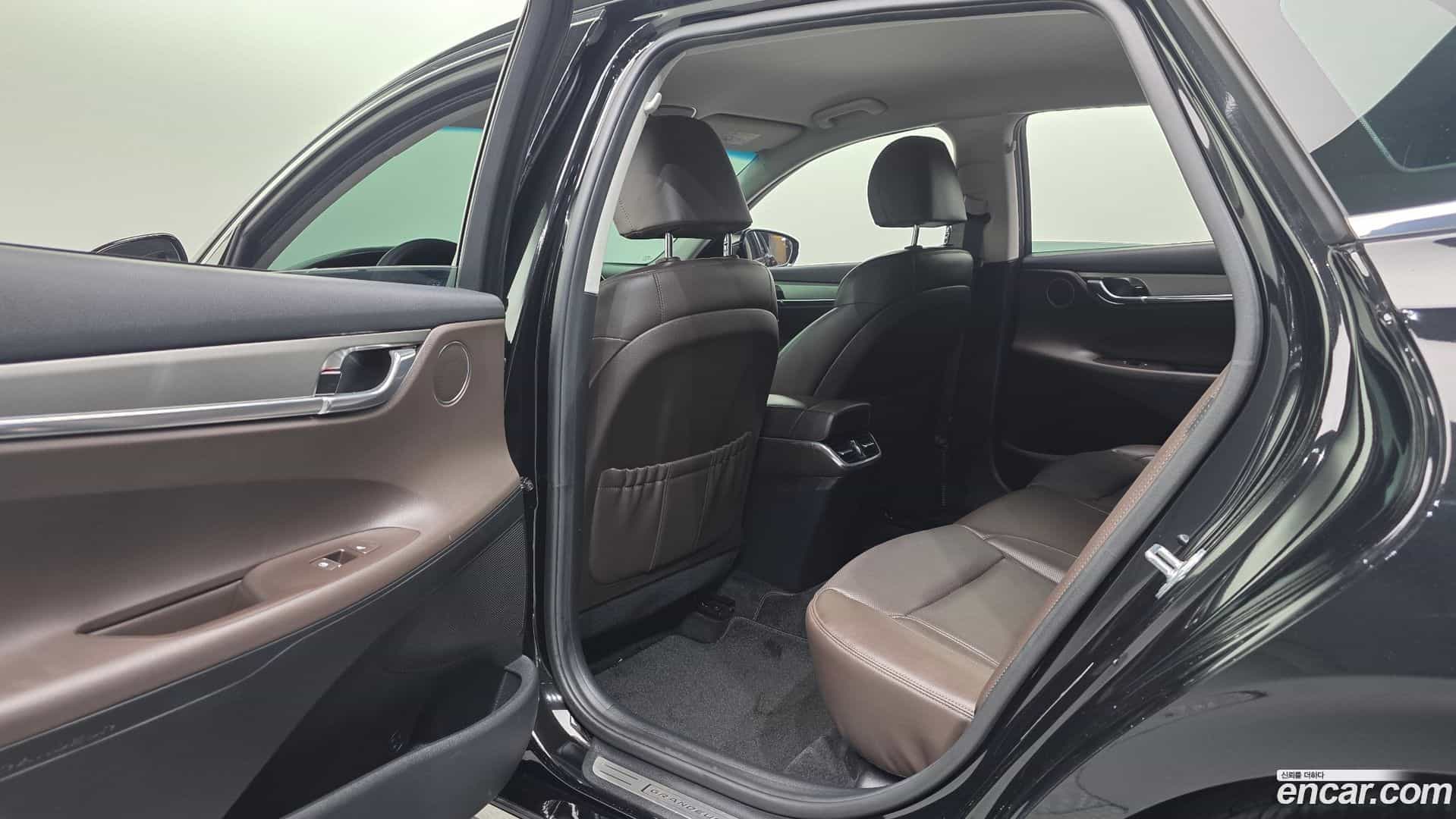 Grandeur Hyundai 2022.4-OPTION-021