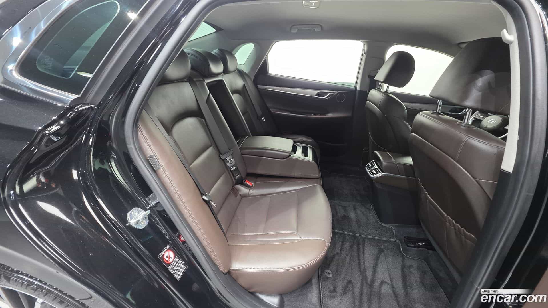 Grandeur Hyundai 2022.4-OPTION-023