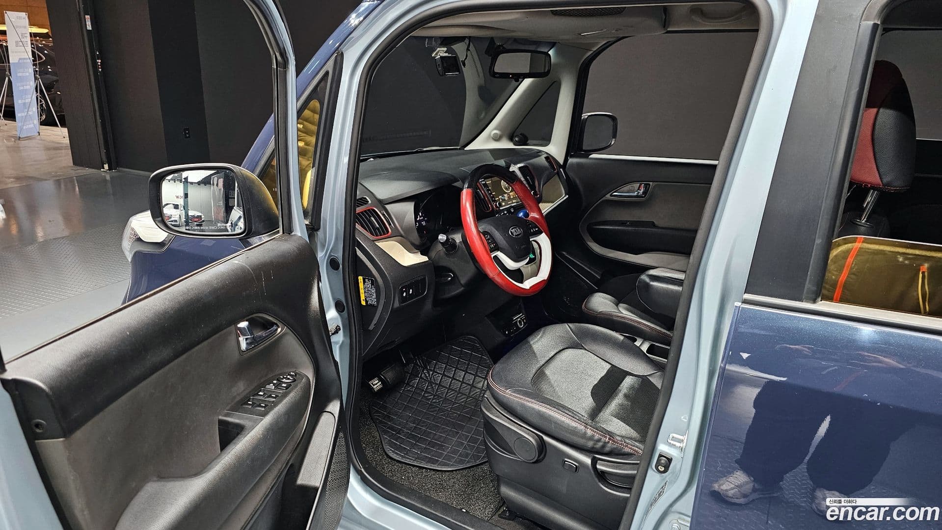 Main__Slider__Photo:RAY Kia 2014.1-10