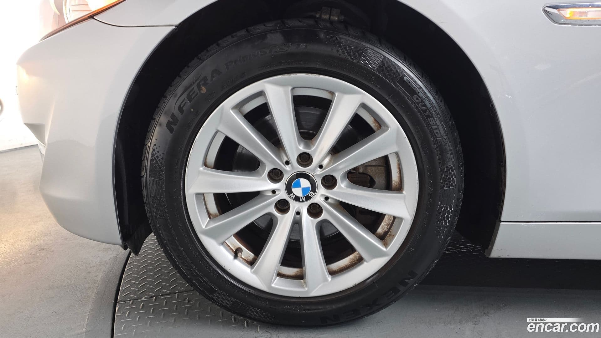 Main__Slider__Photo:5-Series BMW 2010.3-4