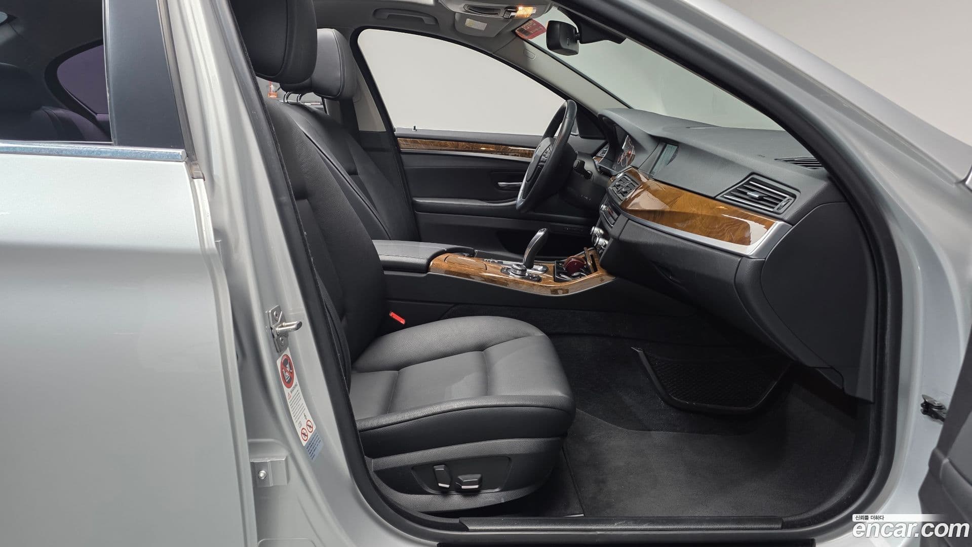 Main__Slider__Photo:5-Series BMW 2010.3-12