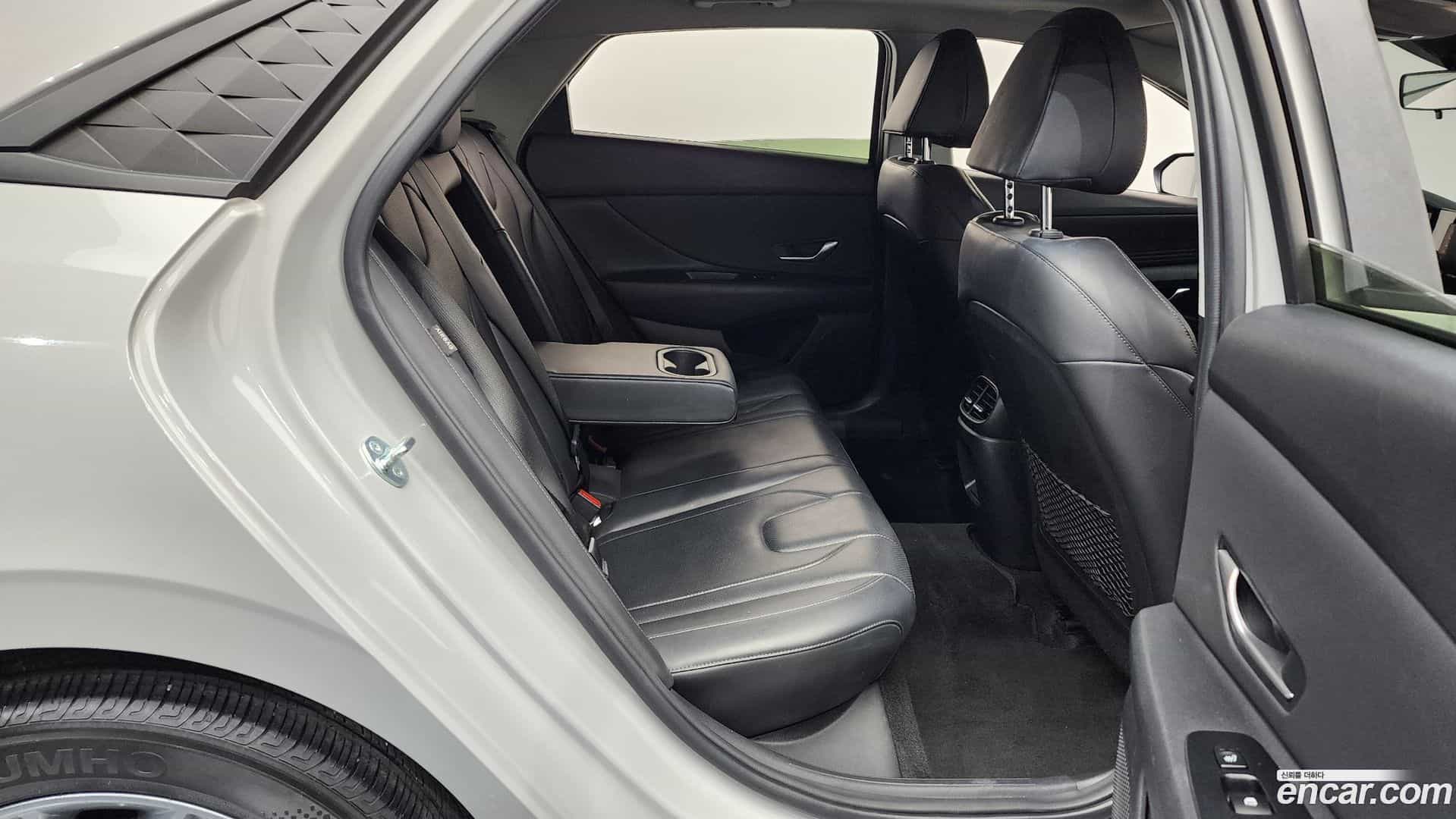 AVANTE Hyundai 2024.6-OPTION-016