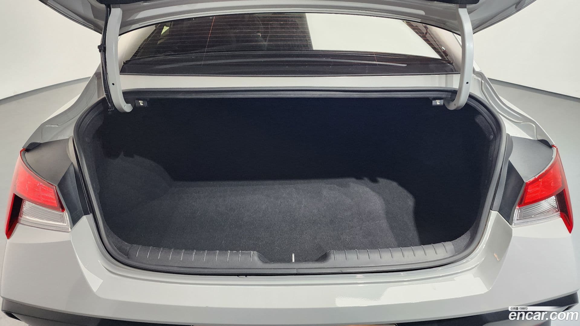 Main__Slider__Photo:AVANTE Hyundai 2024.6-19