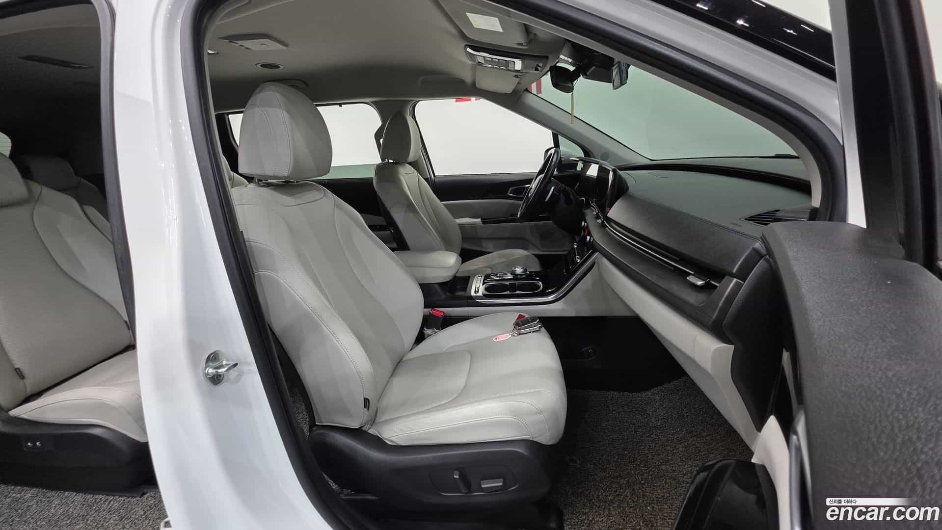 Canival Kia 2021.1-INNER-010