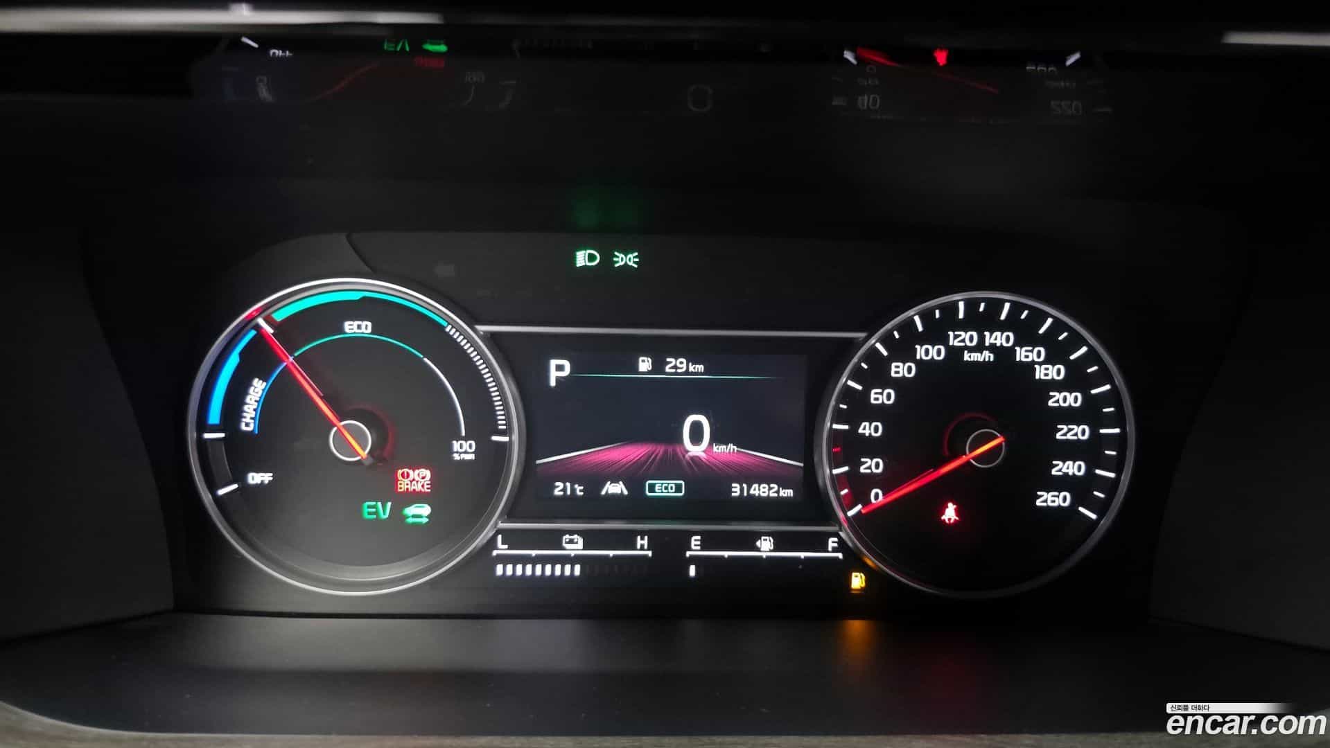 Sorento Kia 2022.1-INNER-008