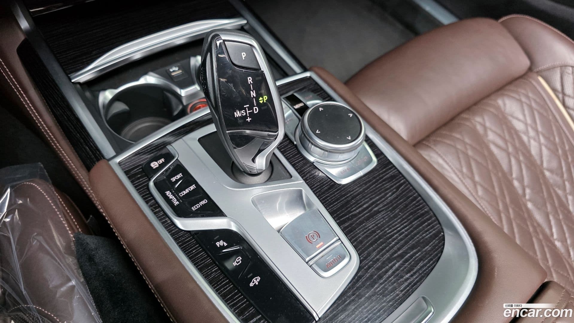 Main__Slider__Photo:7-Series BMW 2019.8-8