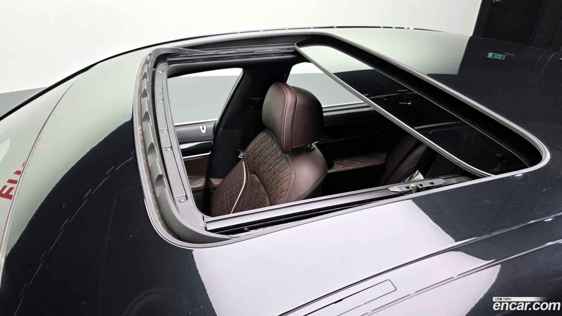 Main__Slider__Photo:7-Series BMW 2019.8-17