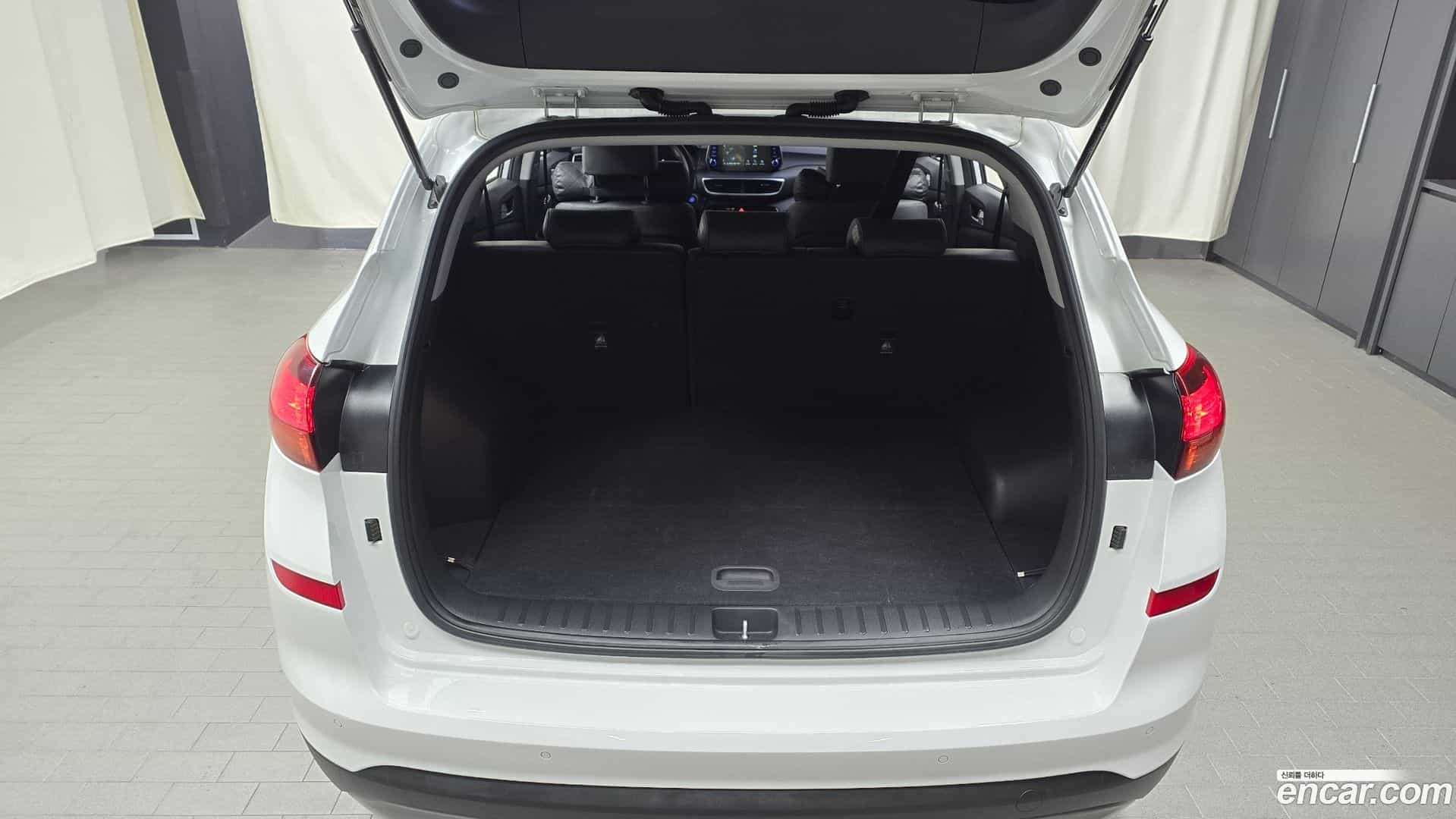 Tucson Hyundai 2019.4-OPTION-024