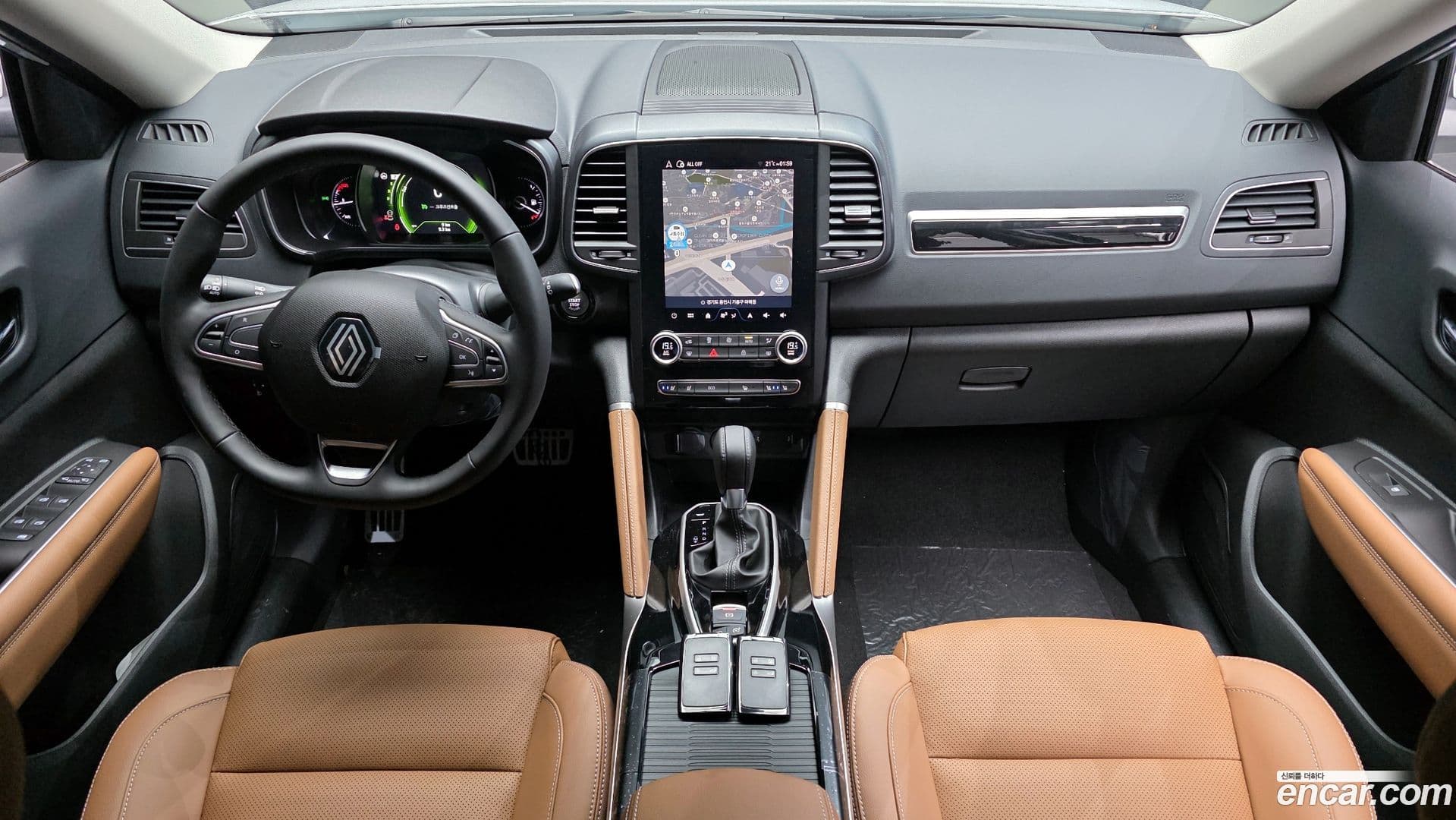 Main__Slider__Photo:QM6 Renault-KoreaSamsung 2026.0-6